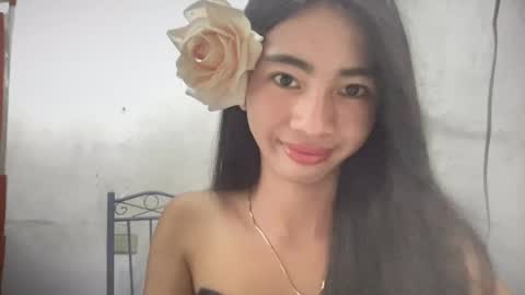 lovelyours_kishia online show from June 2026 06:40:02 AM