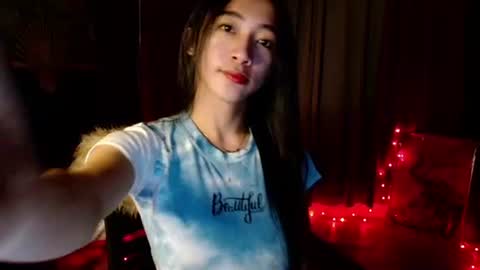 lovelypetite143 online show from February 2026 06:26:01 AM