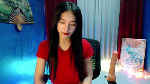 lovelypetite143 online show from July 2026 04:19:01 AM