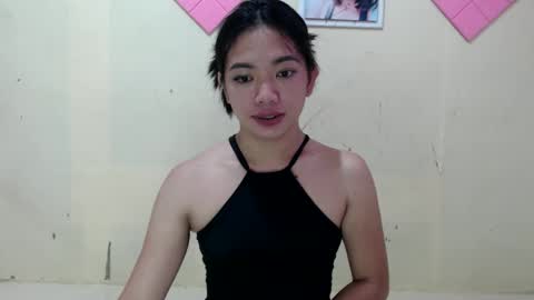 Snapshot of lovelypetitebigcock chatting on December 2024 02:44:02 AM lovelypetitebigcock online show from December 2024 02:44:02 AM