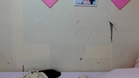 Snapshot of lovelypetitebigcock chatting on February 2025 02:41:01 PM lovelypetitebigcock online show from February 2025 02:41:01 PM