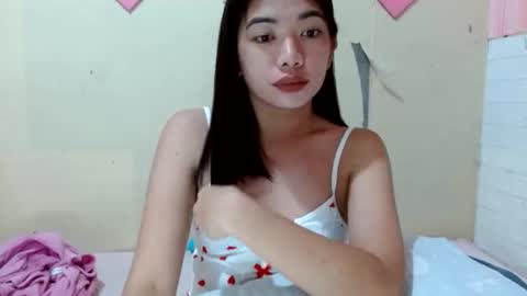 Snapshot of lovelypetitebigcock chatting on September 2025 12:21:01 PM lovelypetitebigcock online show from September 2025 12:21:01 PM