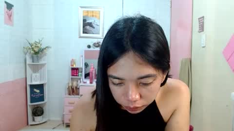 Snapshot of lovelypetitebigcock chatting on February 2026 03:31:01 PM lovelypetitebigcock online show from February 2026 03:31:01 PM