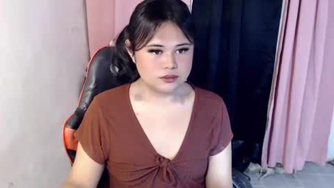 Snapshot of lovelypinaychubsx chatting on March 2026 03:46:01 PM lovely online show from March 2026 03:46:01 PM