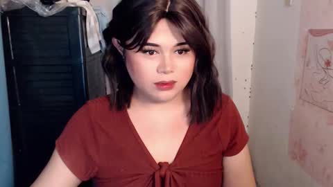 Snapshot of lovelypinaychubsx chatting on May 2026 01:47:01 AM lovely online show from May 2026 01:47:01 AM