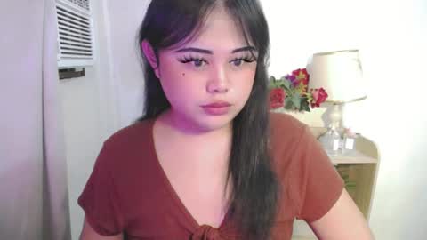 Snapshot of lovelypinaychubsx chatting on June 2026 08:09:02 PM lovely online show from June 2026 08:09:02 PM