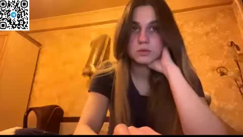 Snapshot of lovelysilk_63 chatting on April 2026 07:07:02 PM ELA online show from April 2026 07:07:02 PM