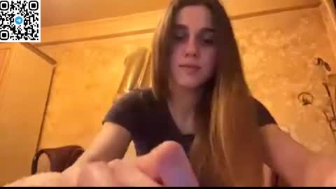 Snapshot of lovelysilk_63 chatting on April 2026 07:58:01 PM ELA online show from April 2026 07:58:01 PM