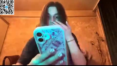 Snapshot of lovelysilk_63 chatting on April 2026 06:32:01 PM ELA online show from April 2026 06:32:01 PM