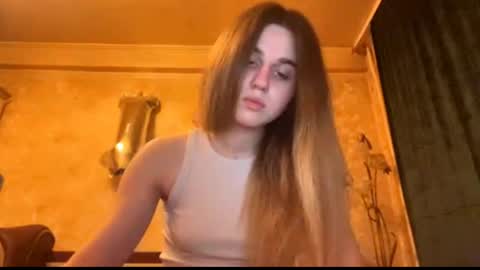 Snapshot of lovelysilk_63 chatting on May 2026 06:38:01 PM ELA online show from May 2026 06:38:01 PM