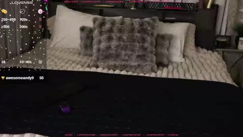 Snapshot of lovemoscarlett chatting on January 2025 01:41:02 AM Scarlett online show from January 2025 01:41:02 AM