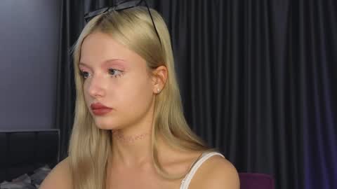 Snapshot of lovendy chatting on January 2025 03:12:02 PM NTMY IM LANA online show from January 2025 03:12:02 PM
