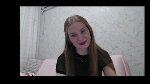 Snapshot of lovepeanutgirl chatting on December 2024 01:36:02 PM Mary Love online show from December 2024 01:36:02 PM