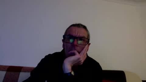 Snapshot of lovepvclate40s chatting on December 2025 08:03:01 PM lovepvcearly50s online show from December 2025 08:03:01 PM