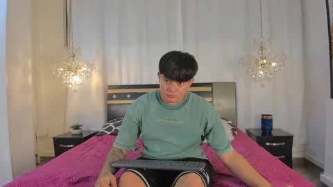 Snapshot of loverebels_ chatting on October 2025 12:06:01 PM loverebels_ online show from October 2025 12:06:01 PM