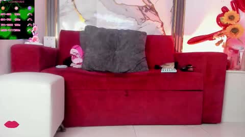 Snapshot of loverlauren1 chatting on March 2026 02:37:02 AM Lauren independent model love you online show from March 2026 02:37:02 AM