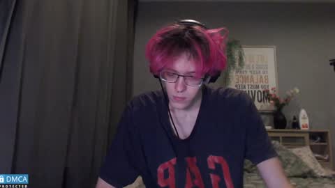 lovesomecookie online show from December 2024 01:22:02 PM