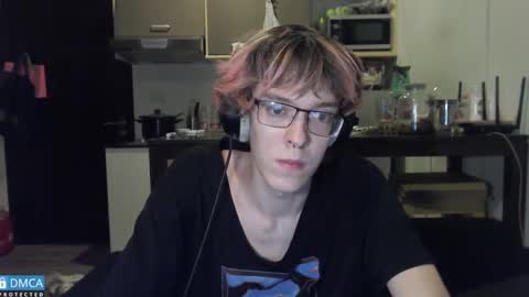 lovesomecookie online show from February 2025 04:21:01 PM