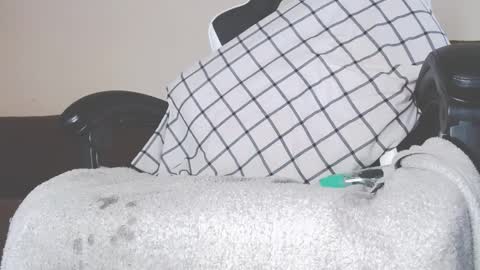 Snapshot of lovestobeused2 chatting on September 2025 06:35:02 PM lovetobeused online show from September 2025 06:35:02 PM