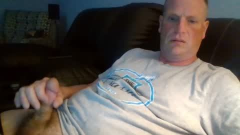 lovetocum37 online show from May 2026 02:40:02 AM