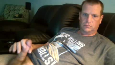 lovetocum37 online show from June 2026 04:11:01 PM