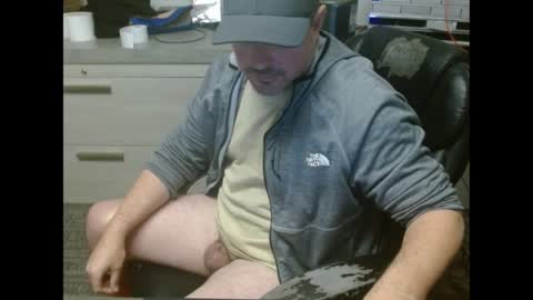 Snapshot of lovetofps chatting on April 2026 07:08:01 AM Love2Game online show from April 2026 07:08:01 AM