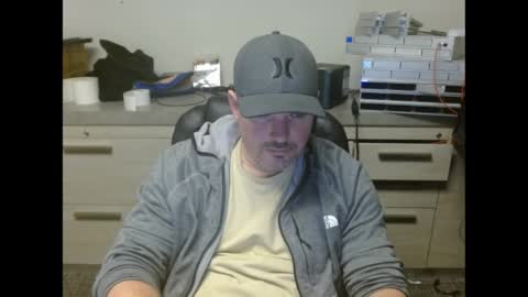 Snapshot of lovetofps chatting on May 2026 02:29:02 AM Love2Game online show from May 2026 02:29:02 AM