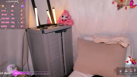 Danna online show from December 2025 11:11:01 PM