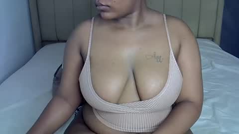loveydivah online show from October 2025 07:07:02 PM