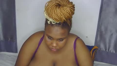 loveytiana online show from March 2026 05:28:01 PM