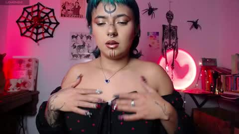 Snapshot of loving_alma chatting on October 2025 02:04:02 AM loving_alma online show from October 2025 02:04:02 AM