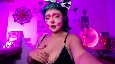 Snapshot of loving_alma chatting on October 2025 03:52:02 AM loving_alma online show from October 2025 03:52:02 AM