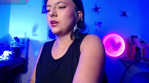 Snapshot of loving_alma chatting on November 2025 04:13:02 AM loving_alma online show from November 2025 04:13:02 AM