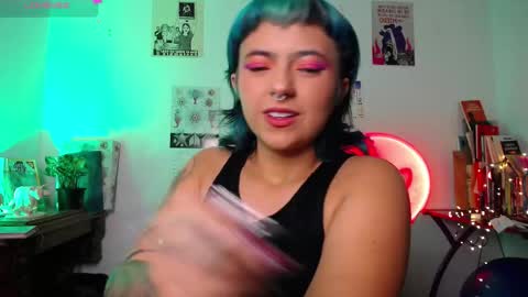 loving_alma online show from November 2025 02:11:01 AM