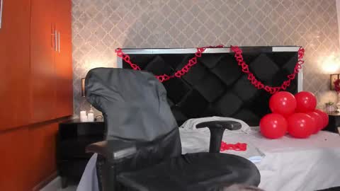 Darcy online show from February 2025 03:03:01 PM