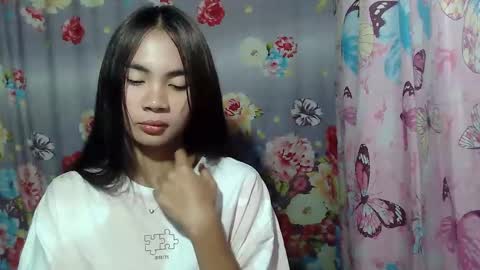 loving_rhean online show from May 2026 11:48:02 AM