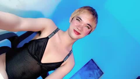 Lovingmonaru969 online show from December 2024 02:05:02 PM