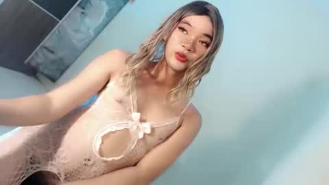 Lovingmonaru969 online show from September 2025 01:01:01 PM