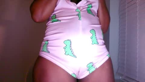 lovingnina online show from December 2024 11:56:02 PM