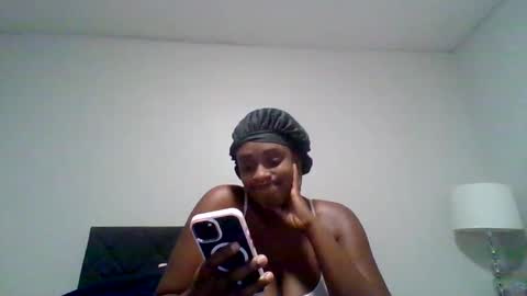 loyalbambi online show from May 2026 02:31:02 AM