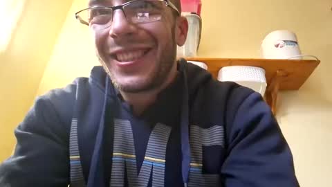 Snapshot of lshot_d chatting on October 2025 12:58:01 PM Lshot D online show from October 2025 12:58:01 PM
