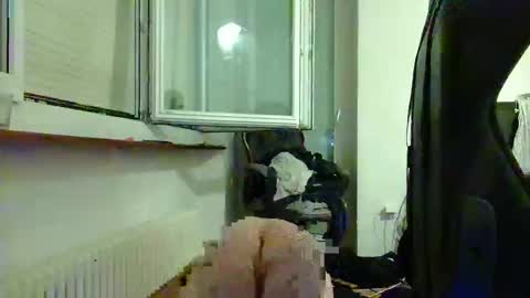 Snapshot of lu25humiliation chatting on October 2025 06:16:02 PM lu25humiliation online show from October 2025 06:16:02 PM