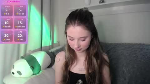 Lua online show from October 2025 11:42:02 AM