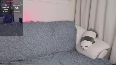 Lua online show from November 2025 09:02:01 PM