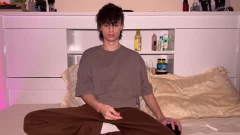 luan online show from November 2025 11:48:02 PM