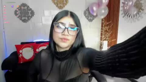 Snapshot of luanabonasx chatting on December 2024 02:08:02 PM Luana online show from December 2024 02:08:02 PM
