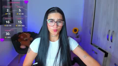 Luana online show from March 2026 12:00:01 PM