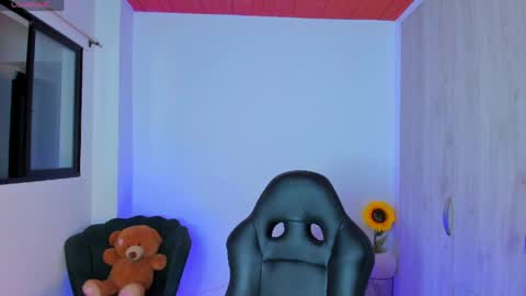 Luana online show from April 2026 12:36:01 PM