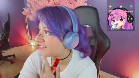 Snapshot of luaneter chatting on December 2025 04:33:01 PM Luan online show from December 2025 04:33:01 PM