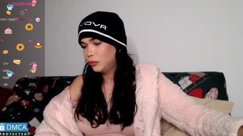 Snapshot of luara_ chatting on January 2025 02:07:01 PM luara_ online show from January 2025 02:07:01 PM